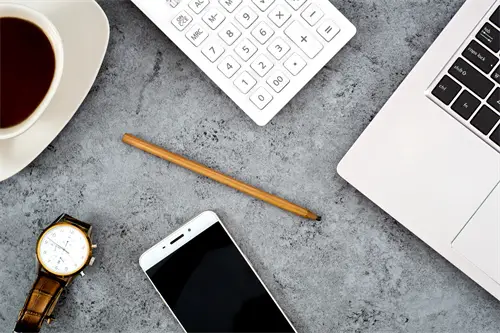 什么什么爱梨歌词含义